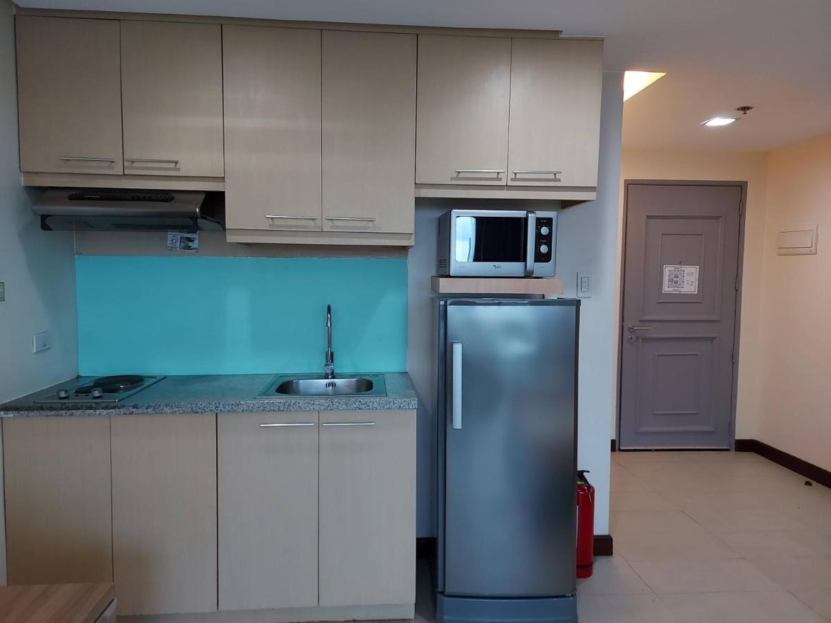 Posh Beds With City View And Pools Mandaluyong Екстериор снимка