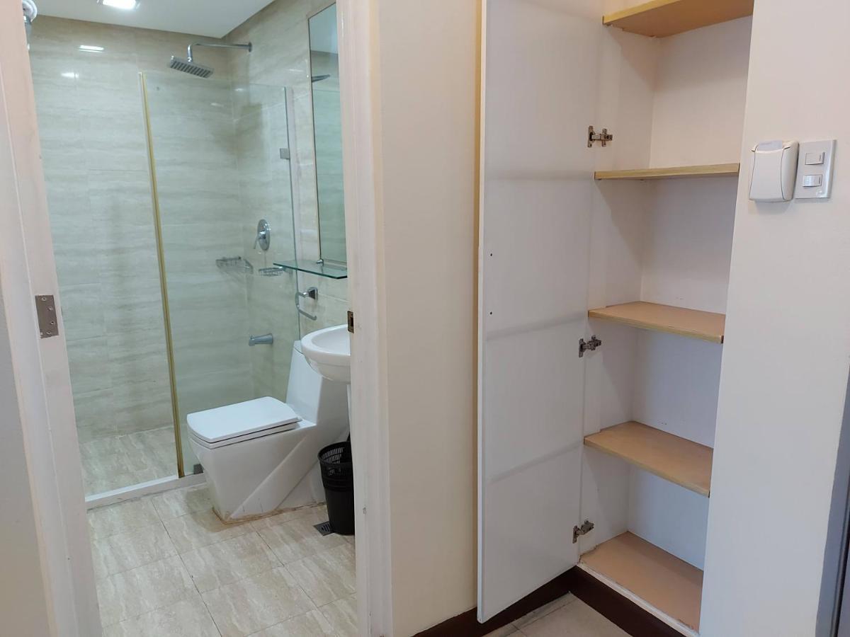 Posh Beds With City View And Pools Mandaluyong Екстериор снимка