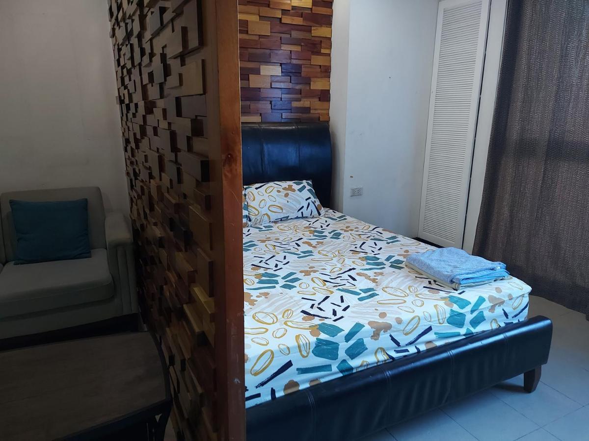 Posh Beds With City View And Pools Mandaluyong Екстериор снимка